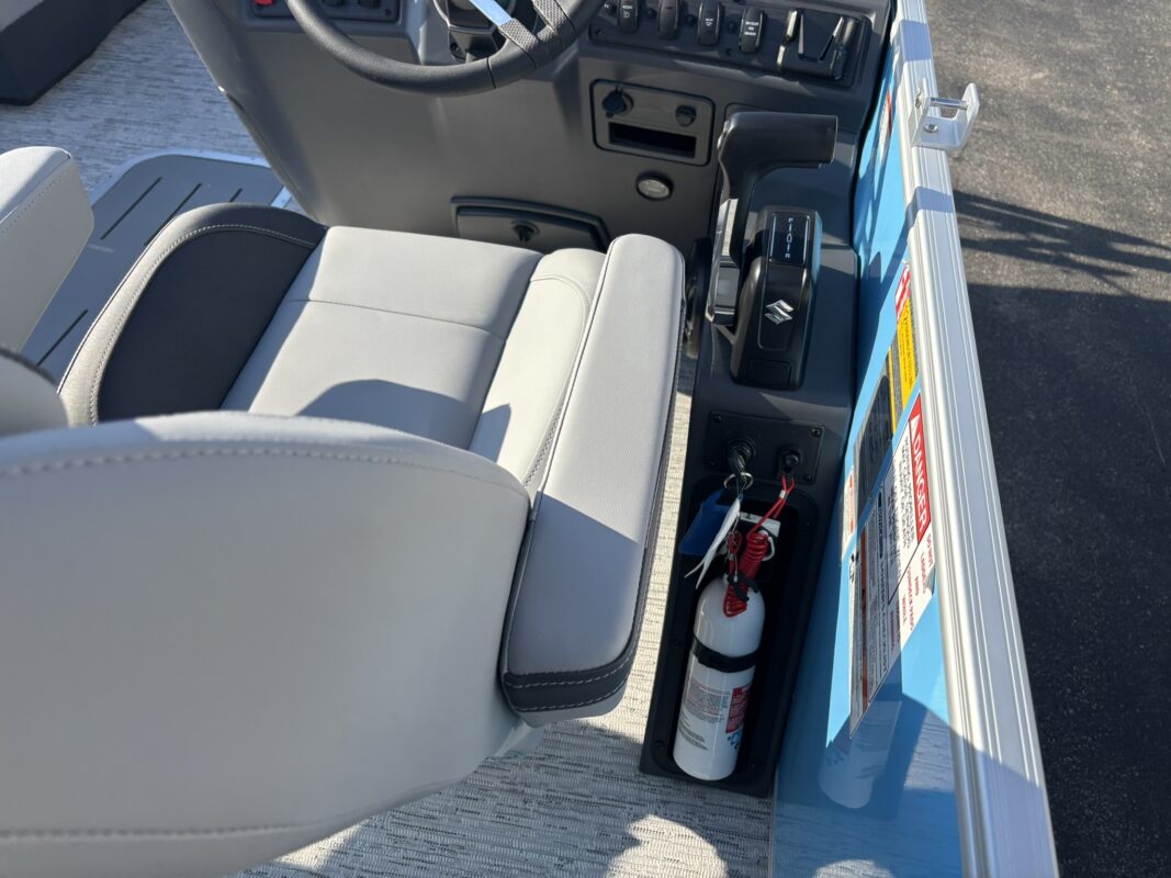 2026 Bennington 22 SSR Base