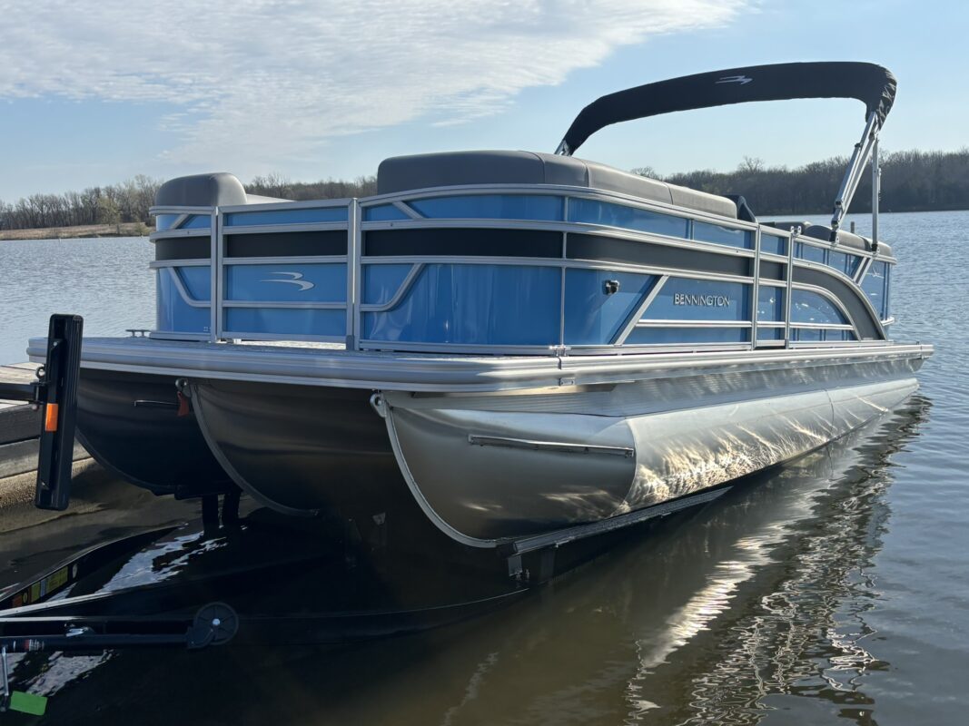2026 Bennington 22 SSR Base
