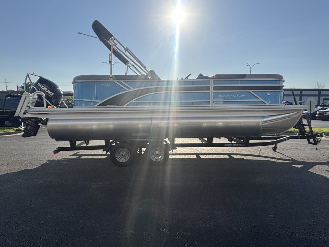 2026 Bennington 22 SSR Base