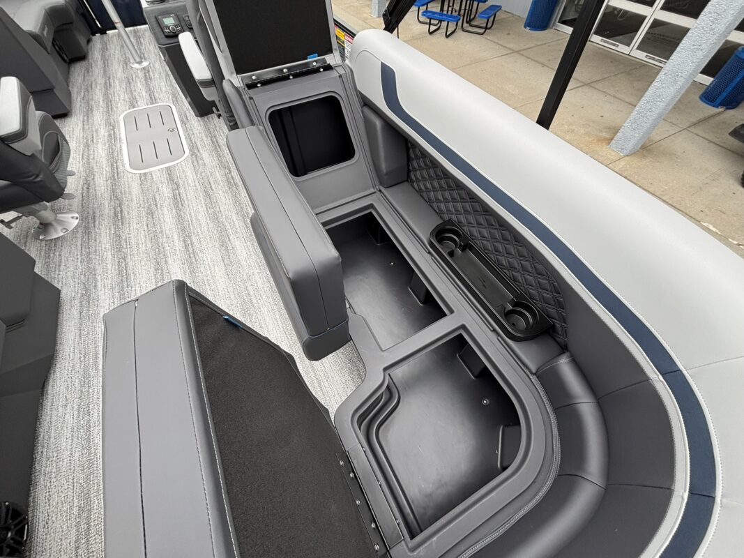 2026 Bennington 22 SSR Sport