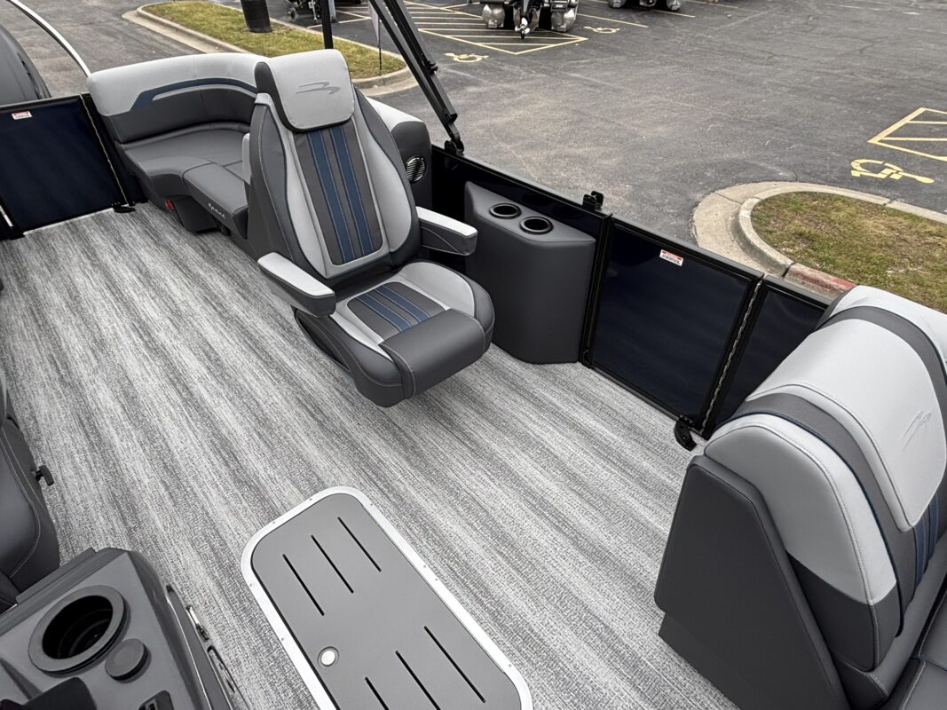 2026 Bennington 22 SSR Sport