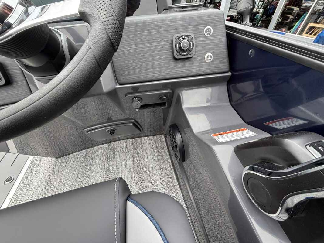 2026 Bennington 22 SSR Sport