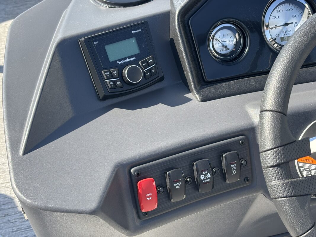 2026 Bennington 22 SSR Base