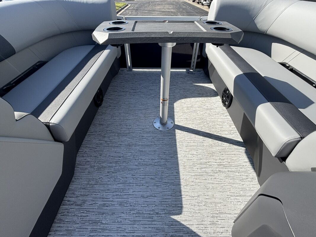 2026 Bennington 22 SSR Base