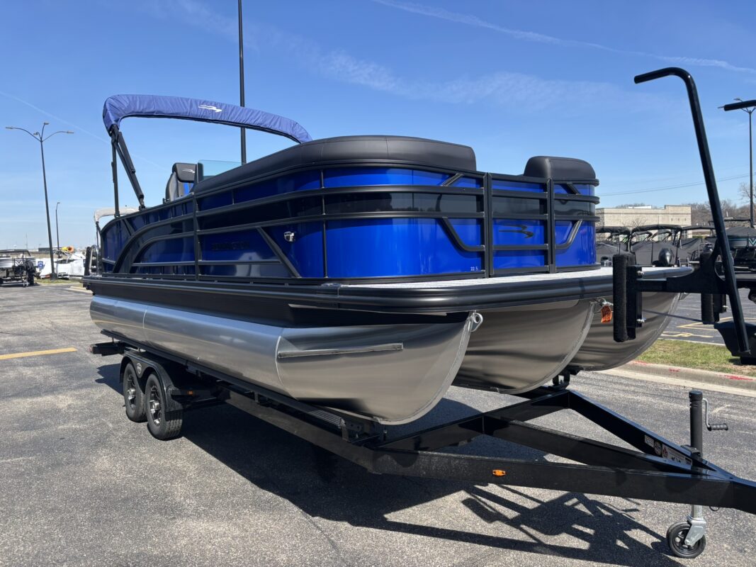 2026 Bennington 22 SSB Sport