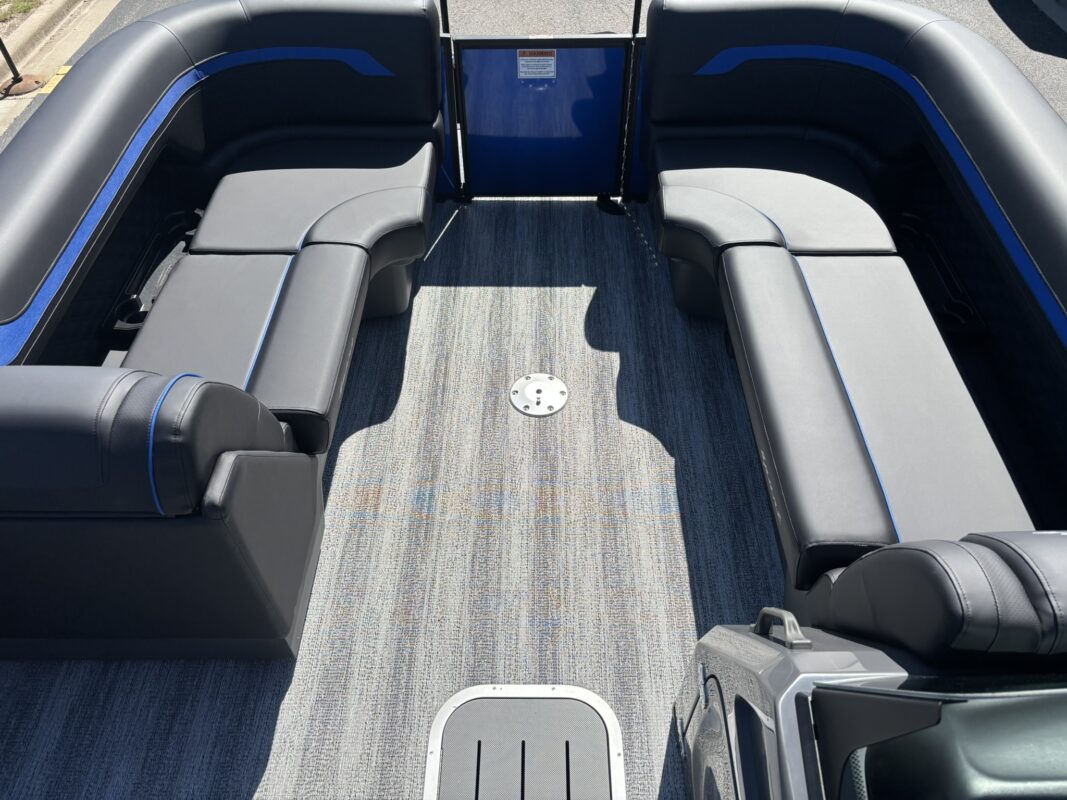 2026 Bennington 22 SSB Sport