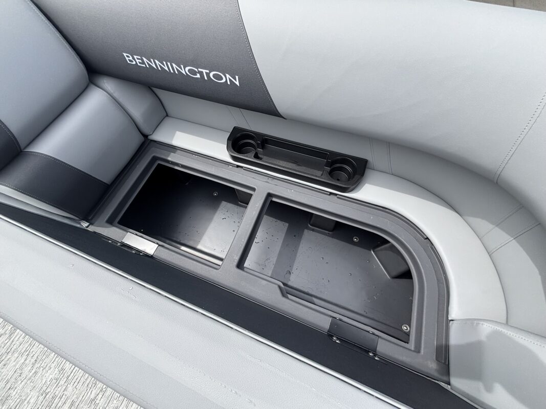 2026 Bennington 22 SSR Base