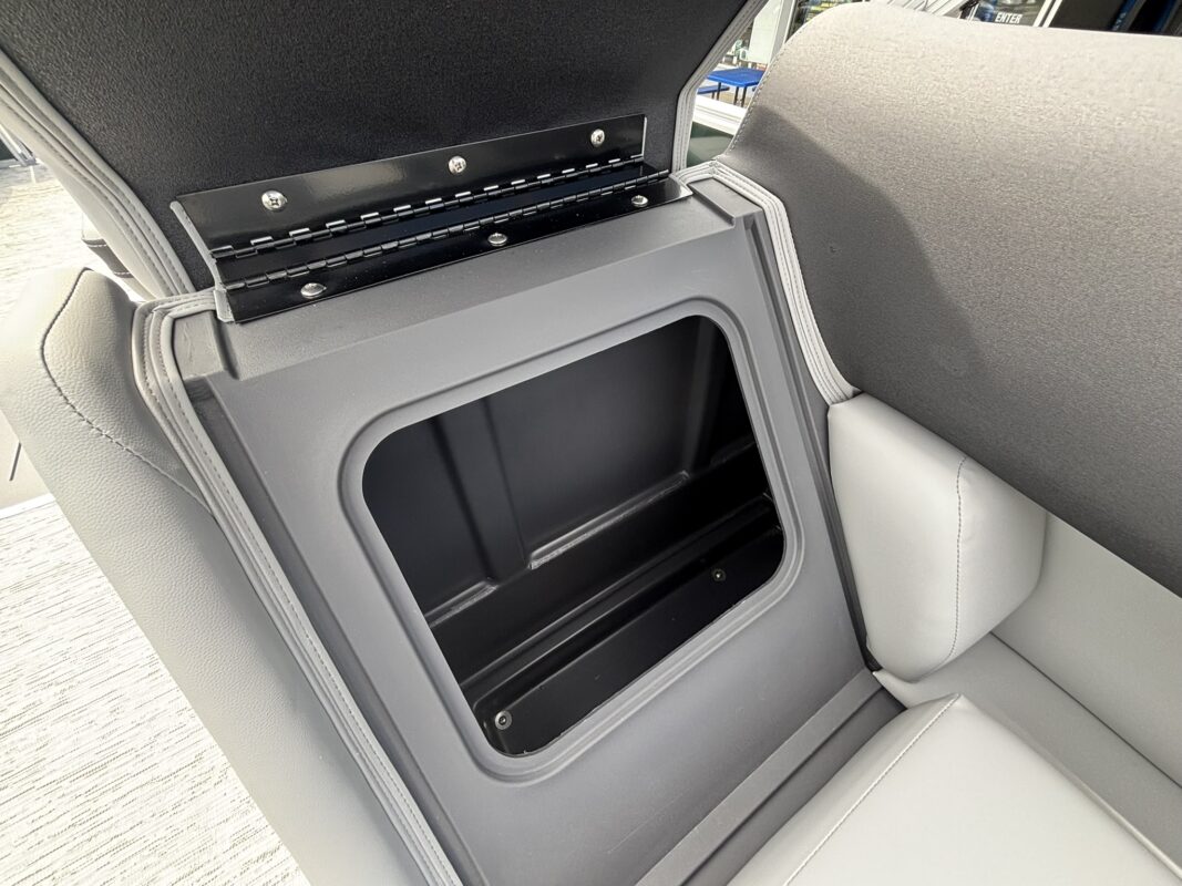 2026 Bennington 22 SSR Base