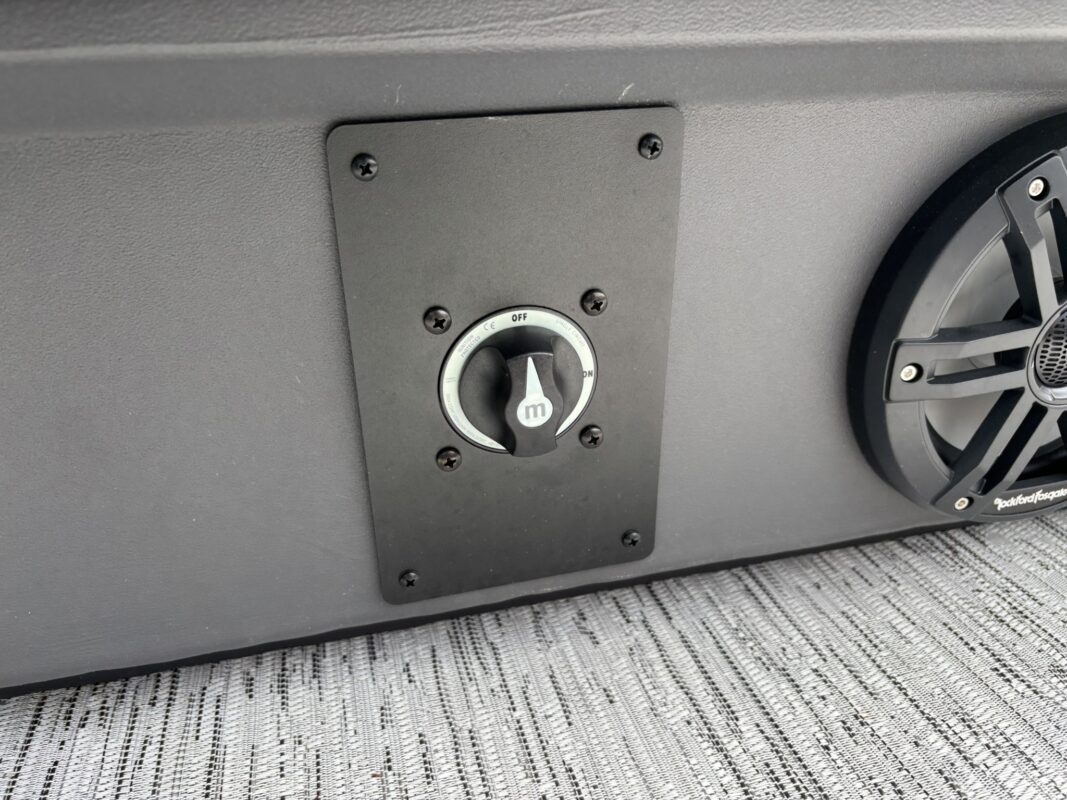 2026 Bennington 22 SSR Base