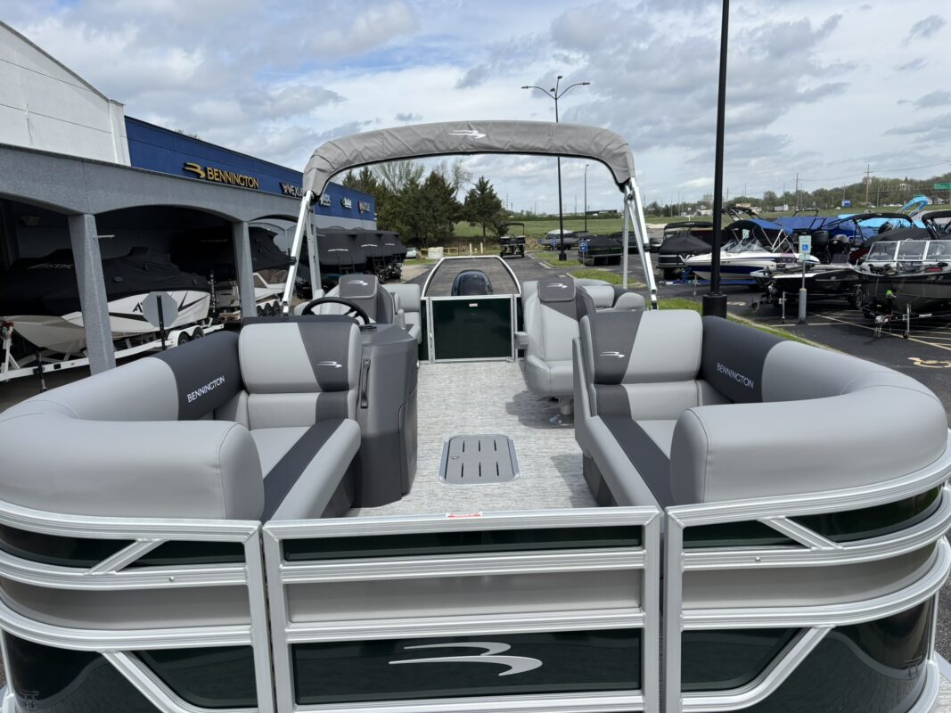 2026 Bennington 22 SSR Base