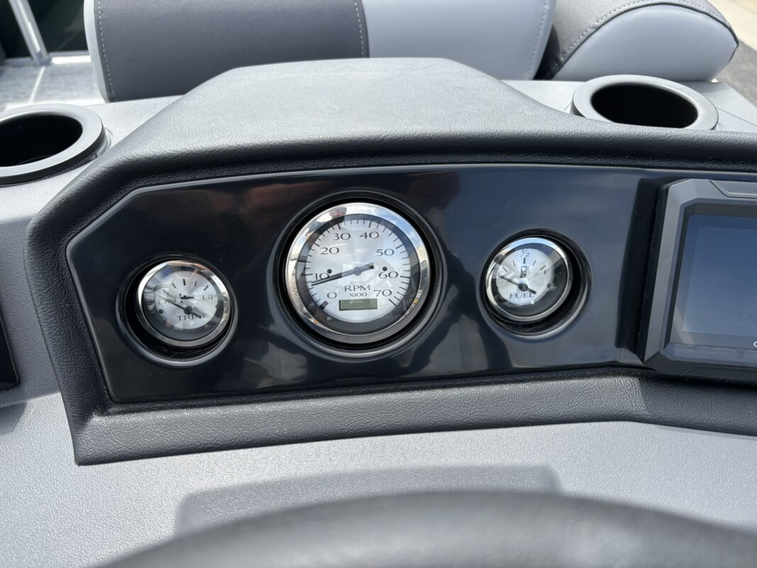 2026 Bennington 22 SSR Base