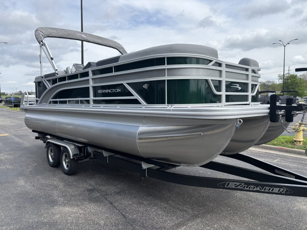 2026 Bennington 22 SSR Base