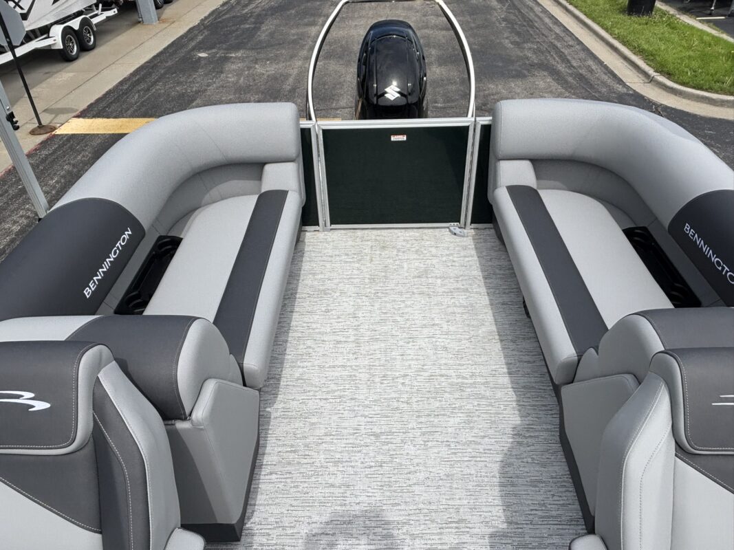2026 Bennington 22 SSR Base