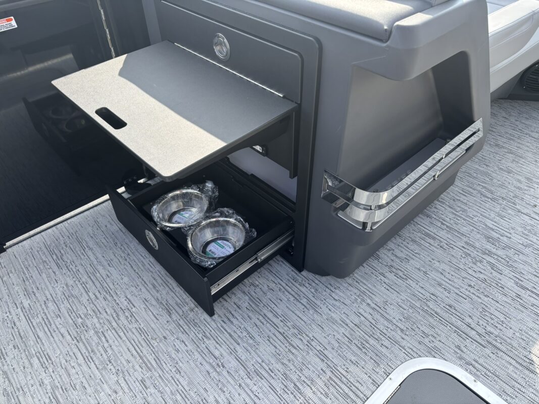 2026 Bennington 22 MSB Base