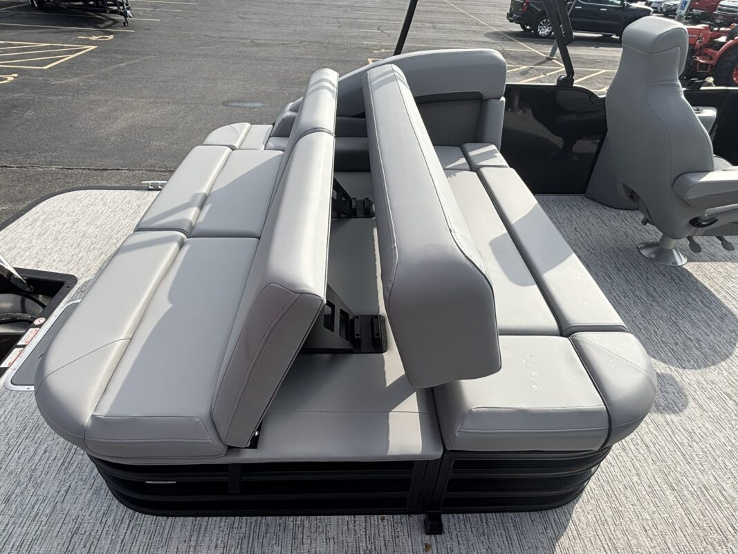 2026 Bennington 22 MSB Base