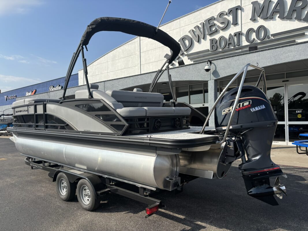 2026 Bennington 22 MSB Base