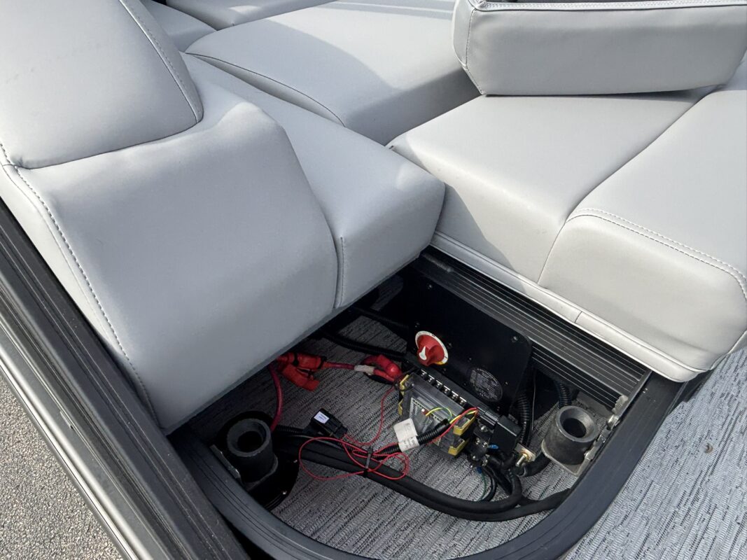 2026 Bennington 22 MSB Base