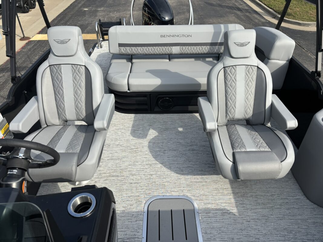 2026 Bennington 22 MSB Base