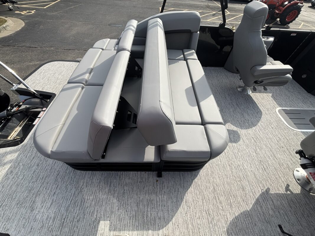 2026 Bennington 22 MSB Base