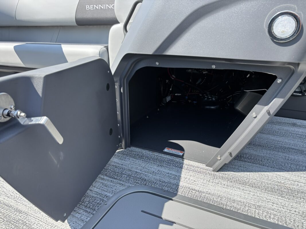 2026 Bennington 22 SSR Sport