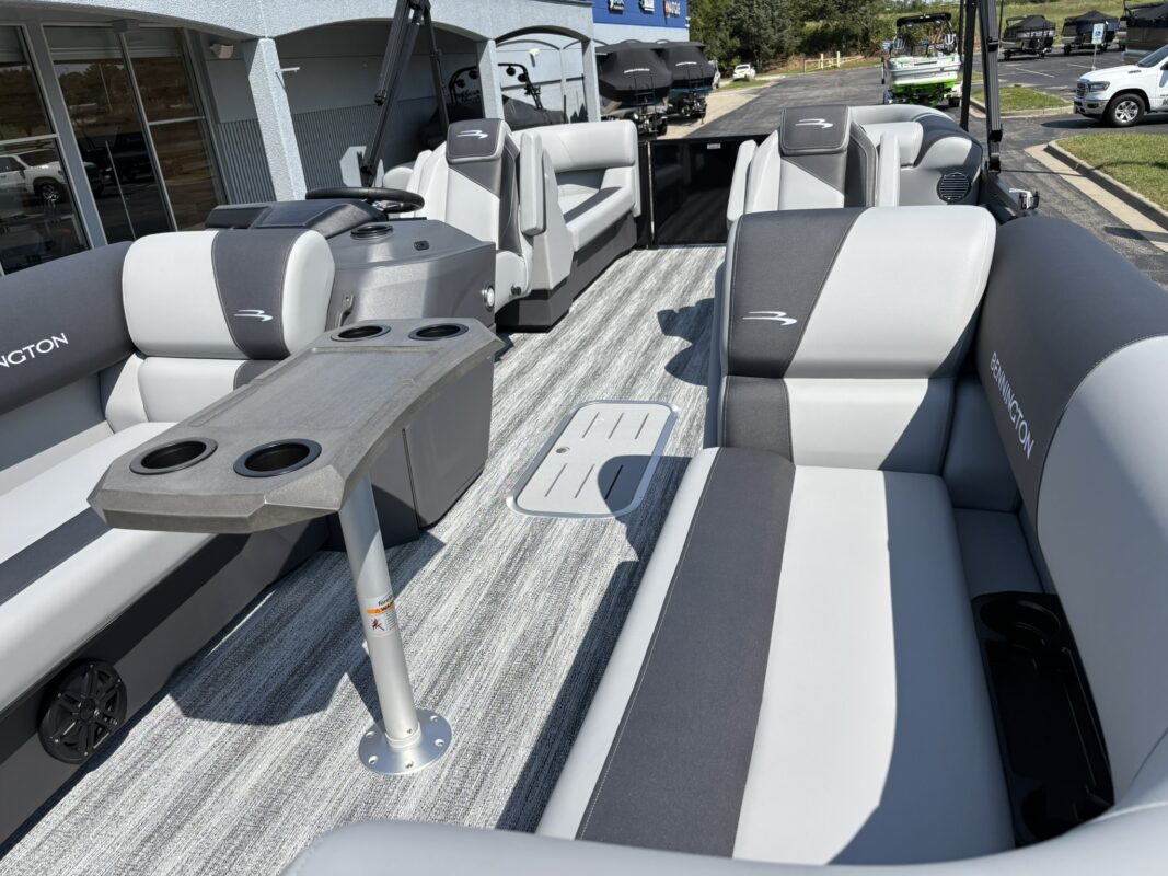 2026 Bennington 22 SSR Sport