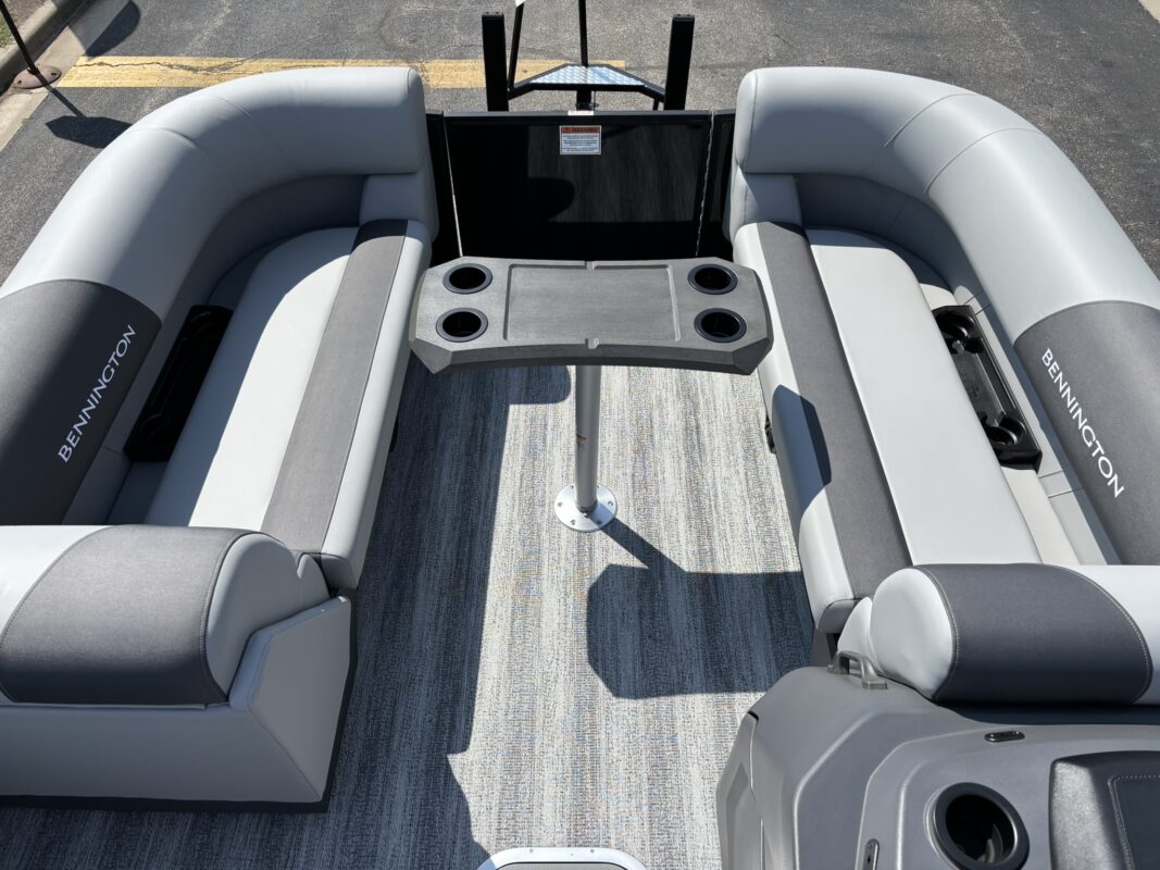 2026 Bennington 22 SSR Sport
