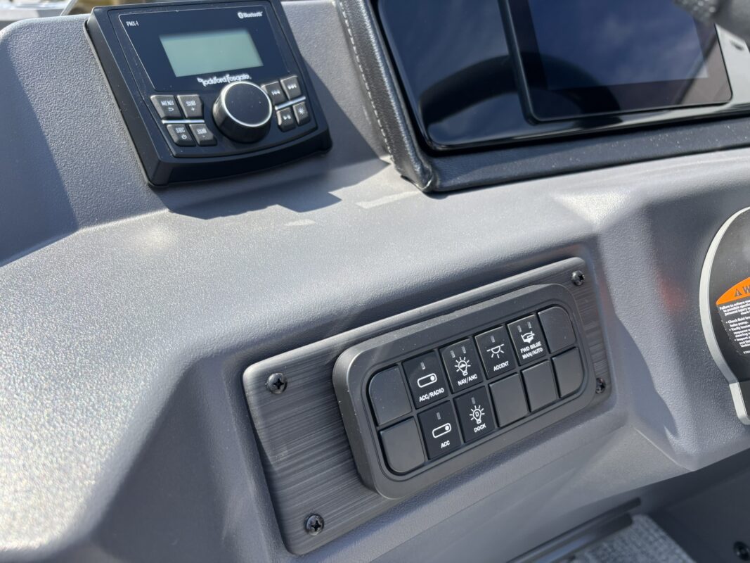 2026 Bennington 22 SSR Sport