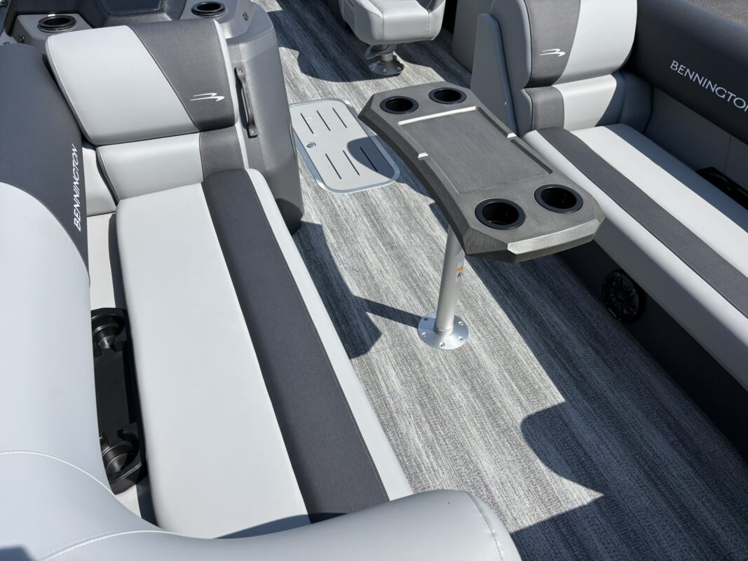 2026 Bennington 22 SSR Sport