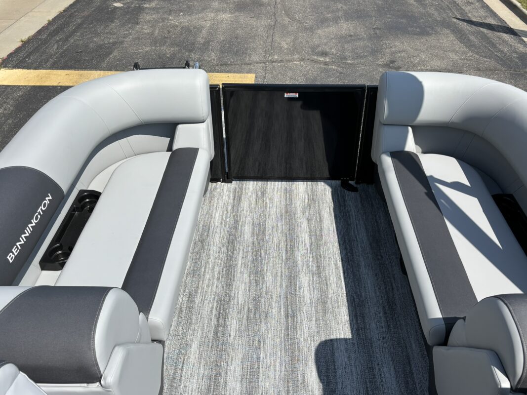 2026 Bennington 22 SSR Sport