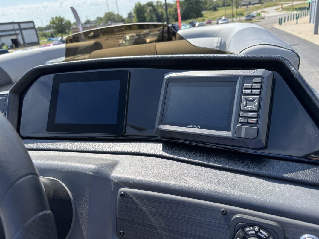 2026 Bennington 22 SSR Sport