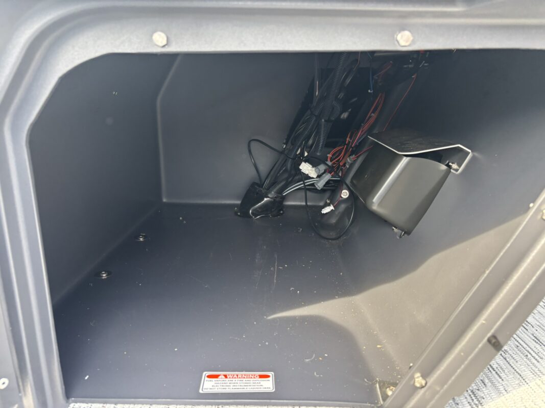 2026 Bennington 22 SSB Base