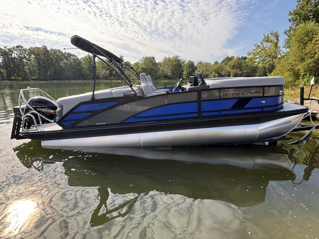 2026 Bennington 22 MFB Base