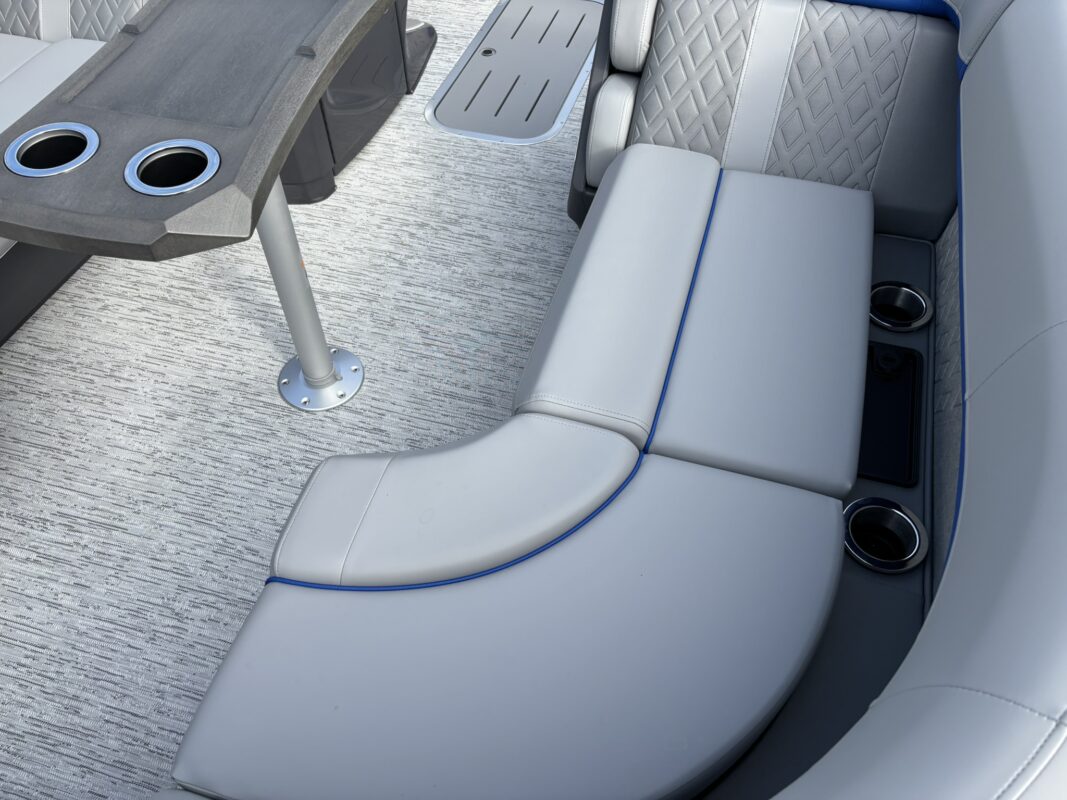 2026 Bennington 22 MFB Base