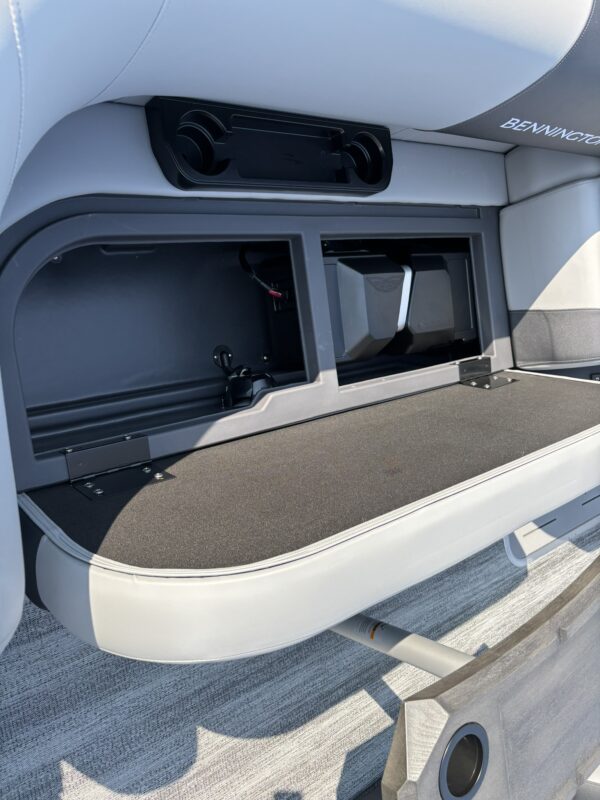 2026 Bennington 22 SSR Sport