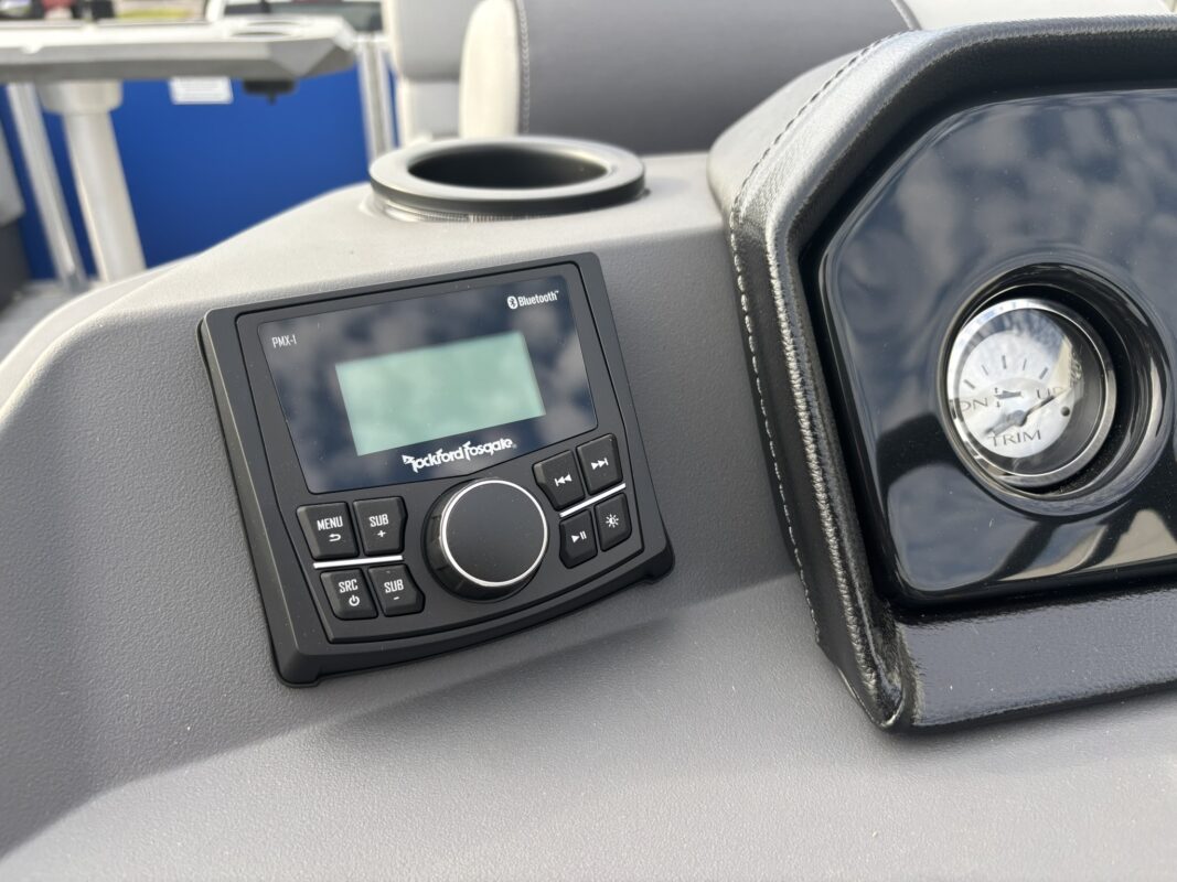 2026 Bennington 22 SSR Base