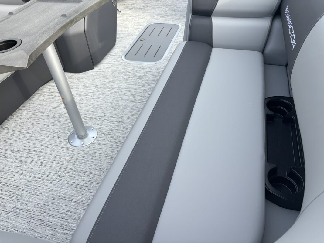 2026 Bennington 22 SSR Base