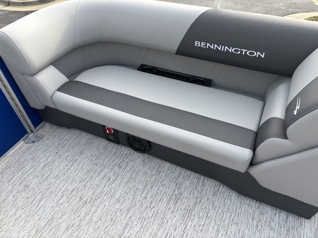 2026 Bennington 22 SSR Base