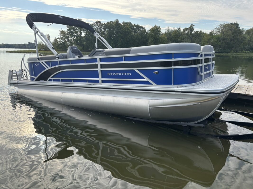 2026 Bennington 22 SSR Base