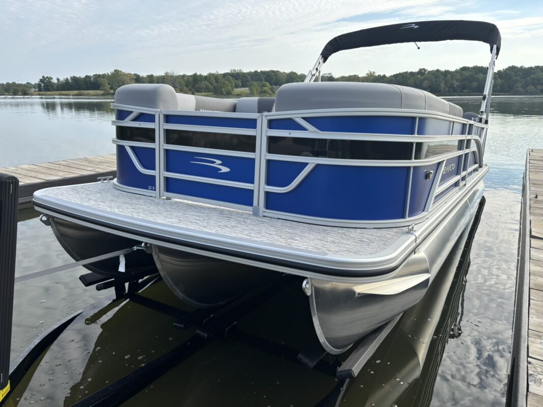 2026 Bennington 22 SSR Base