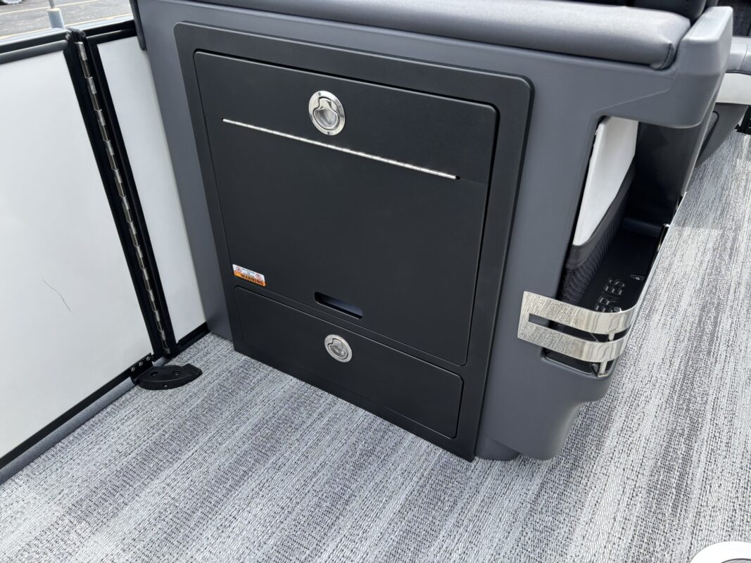 2026 Bennington 22 MFB Sport