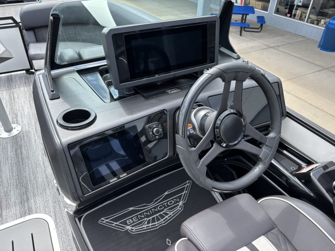 2026 Bennington 22 MFB Sport