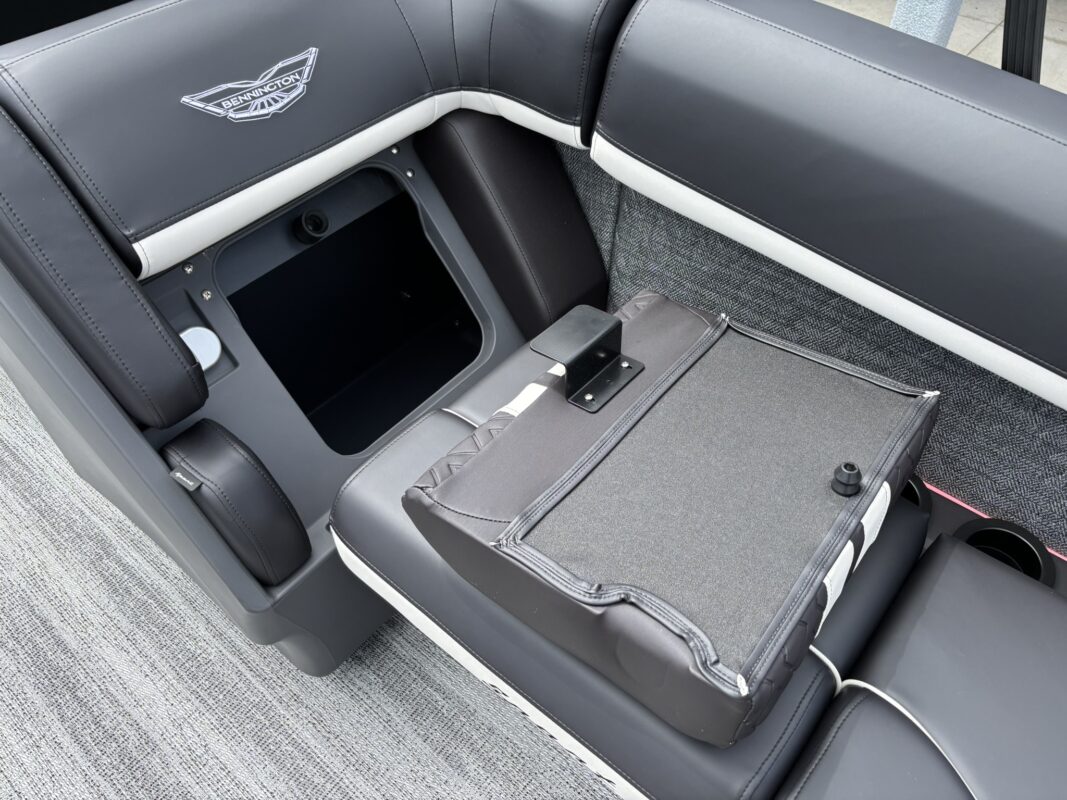 2026 Bennington 22 MFB Sport