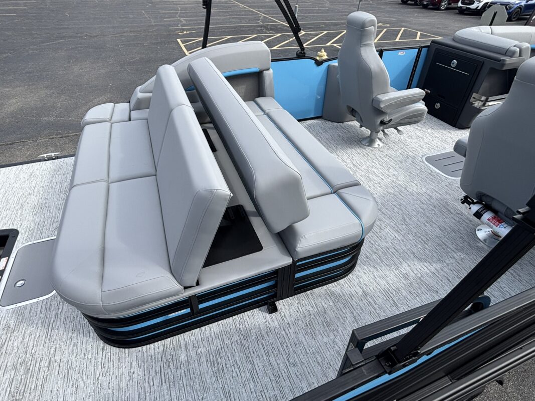 2026 Bennington 22 MSB Base