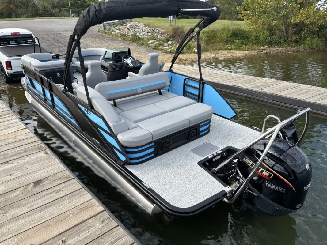 2026 Bennington 22 MSB Base