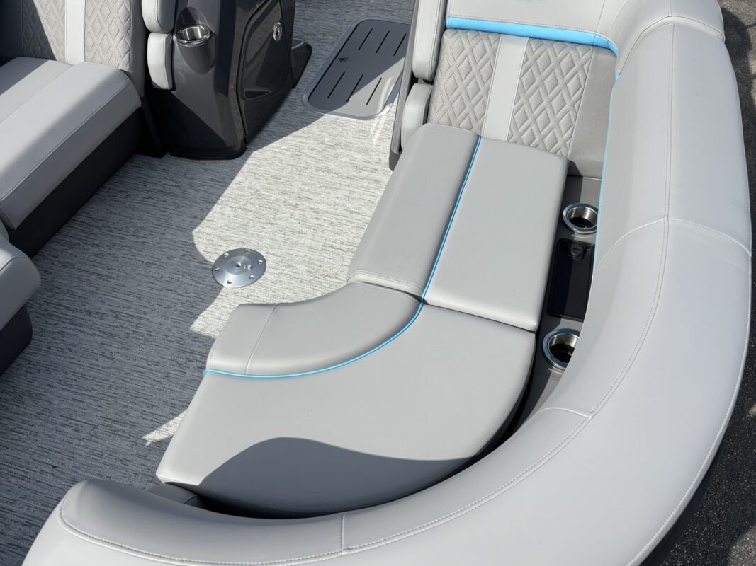 2026 Bennington 22 MSB Base