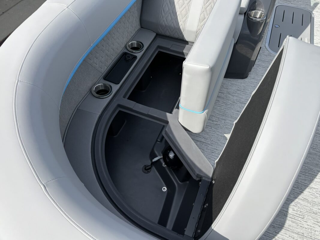 2026 Bennington 22 MSB Base