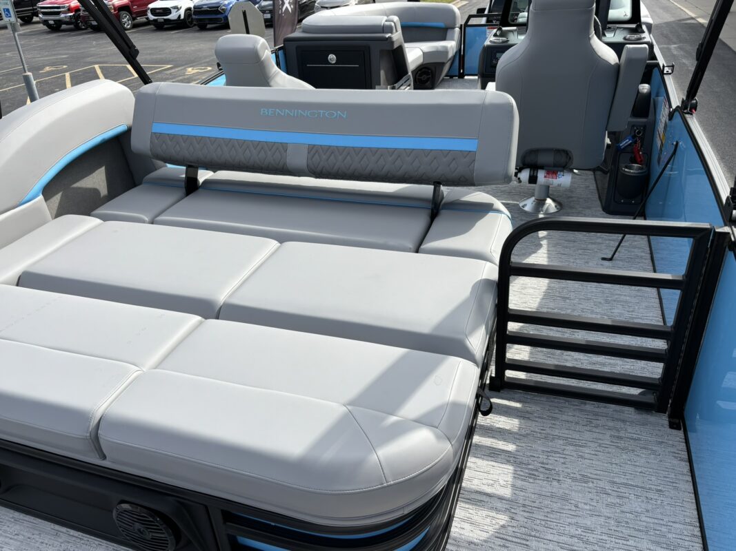 2026 Bennington 22 MSB Base