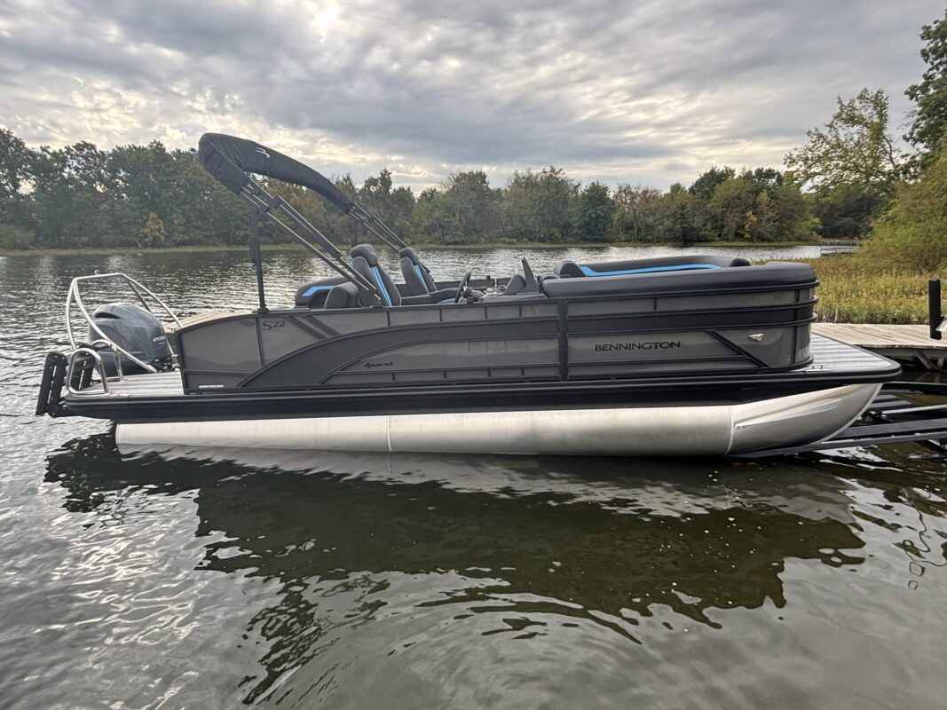 2026 Bennington 22 SSB Sport