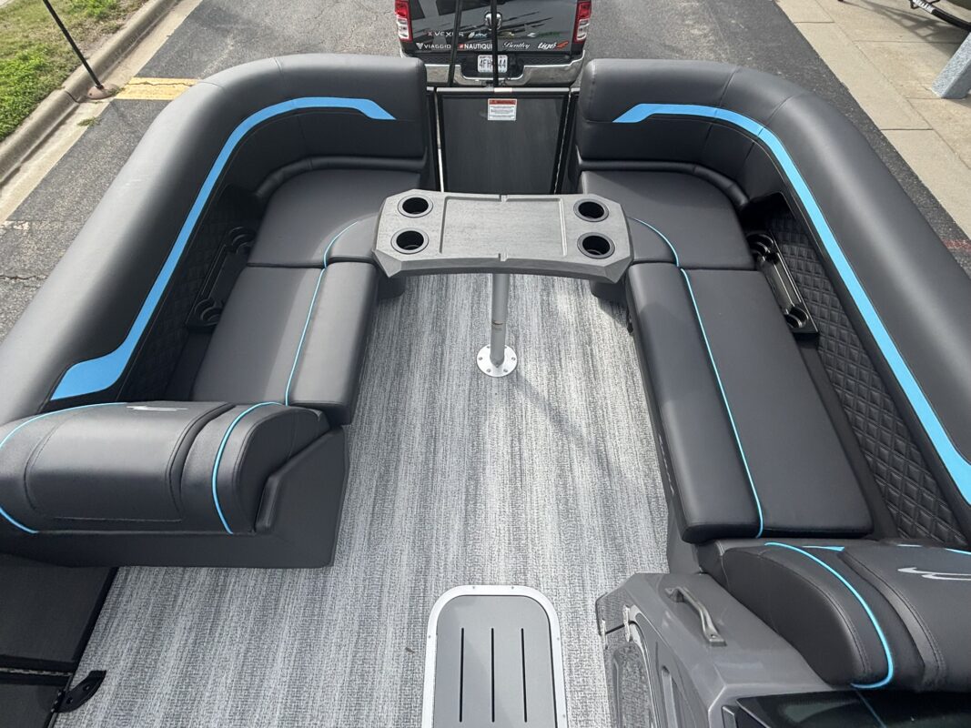 2026 Bennington 22 SSB Sport