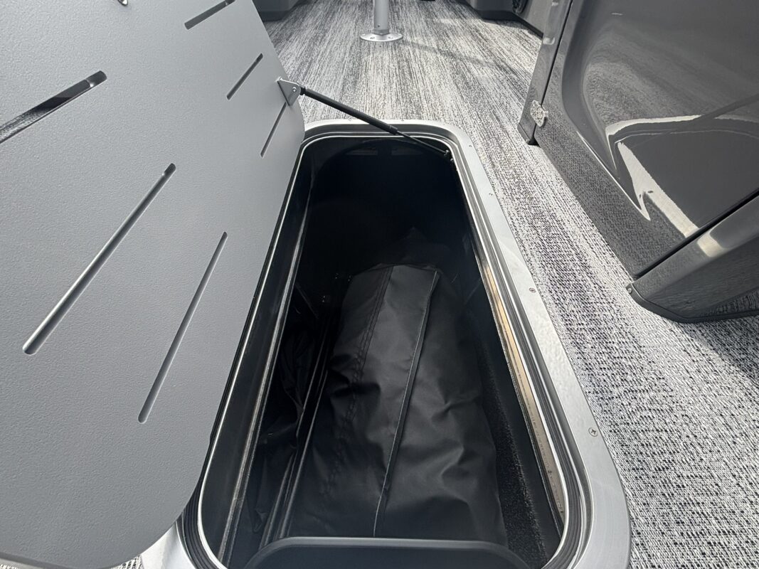 2026 Bennington 22 SSB Sport